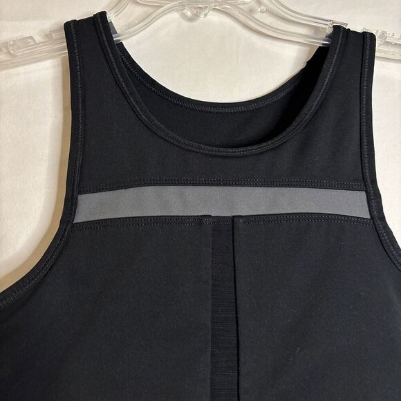 NIKE RUN DVN Women's Sports Bra Size Medium Black Grey Swoosh Activewear - Picture 2 of 10